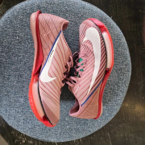 Unisex Nike Zoom Maxfly 2 Elite Track and Field Spike. - Picture 2 of 14